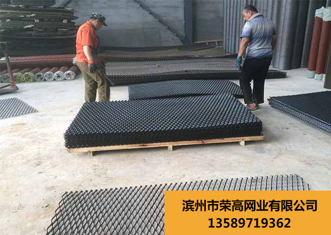 钢板冲孔筛网1.jpg